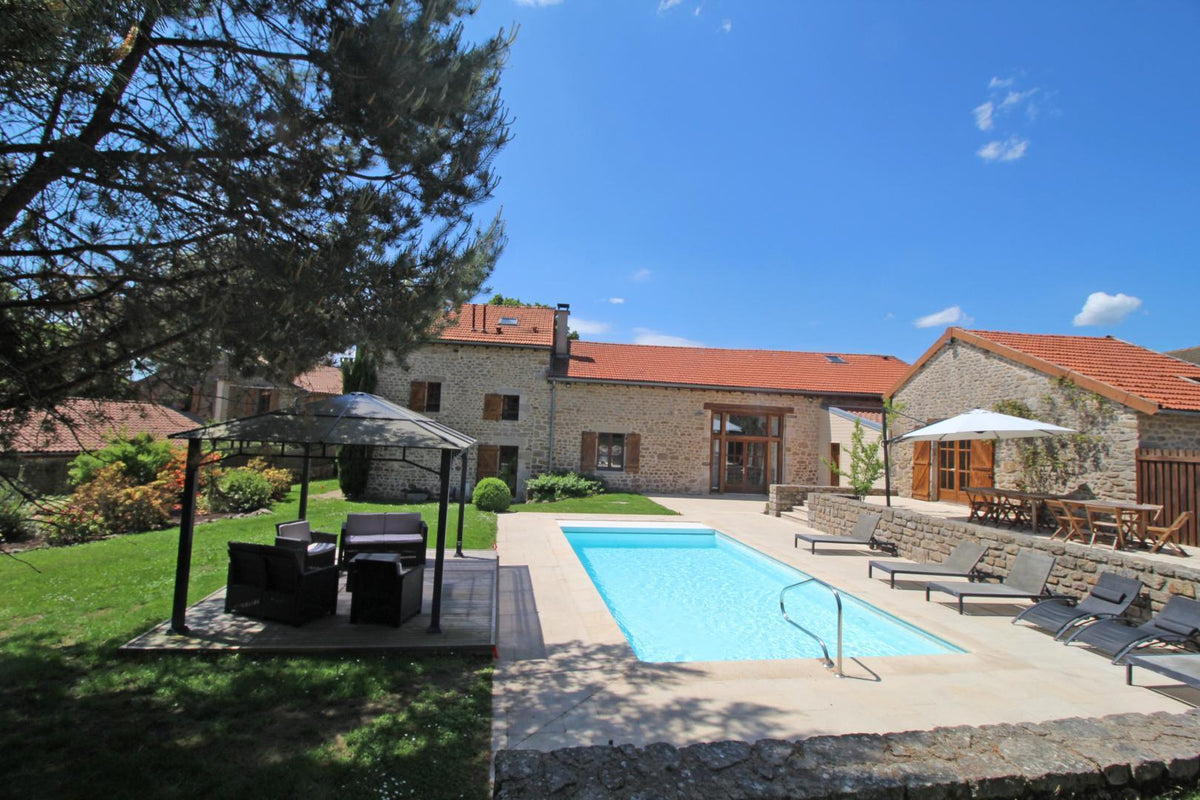 Heated pool depending on the season