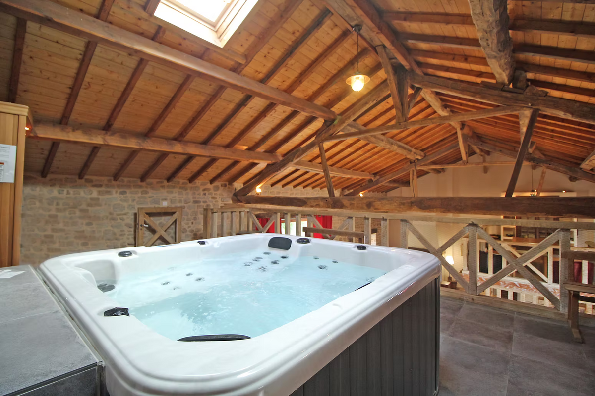 Hot tub